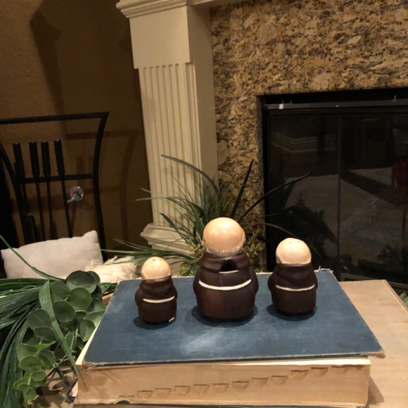 Vintage Hummel Goebel Friar Tuck 3.5" Sugar Bowl S 183 & Mini S/P Shakers P 153 - Picture 4 of 11